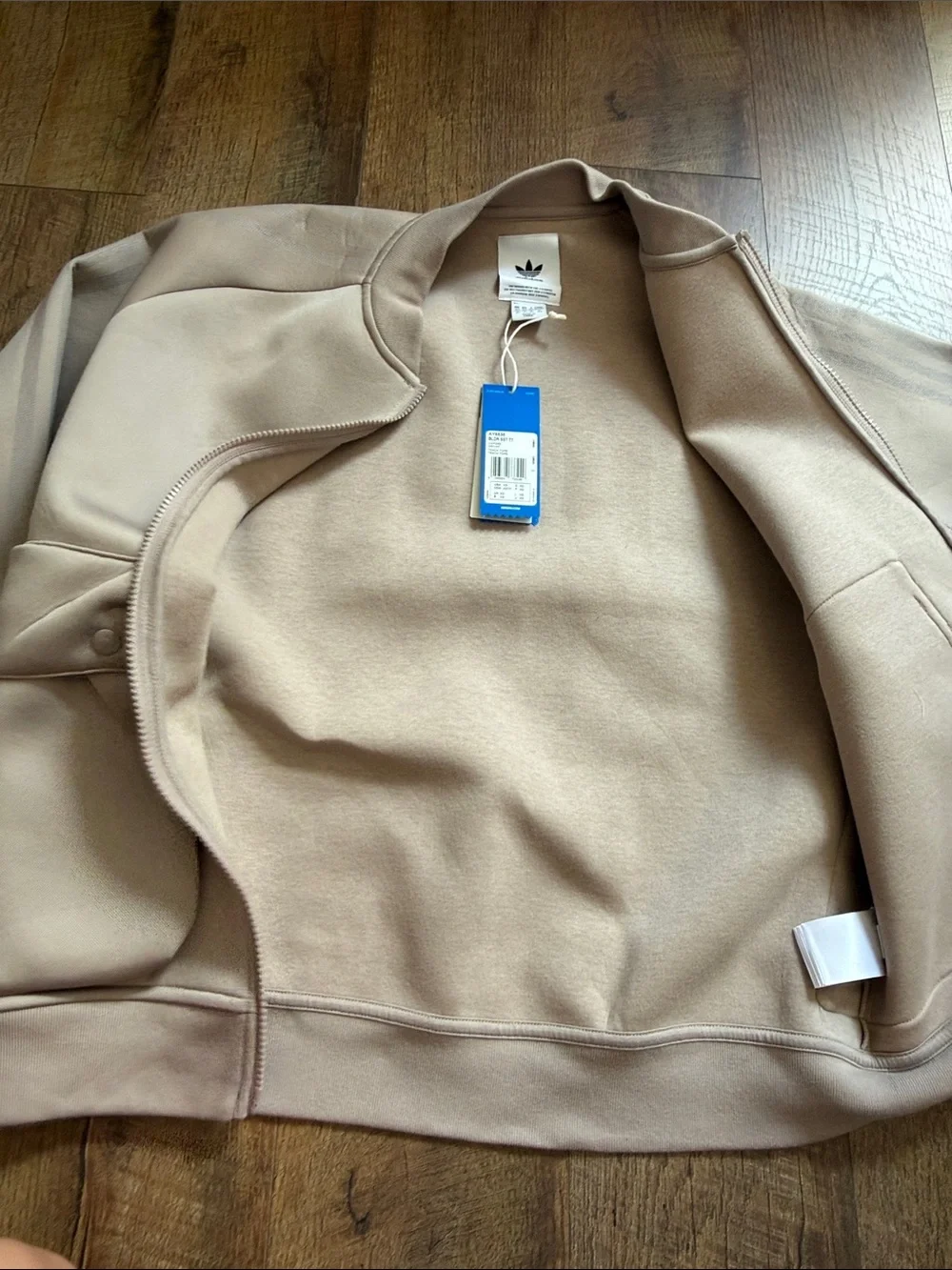 adidas beige bomber jacket with front flap pockets